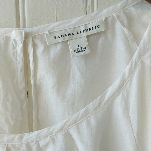 Banana Republic white silk blouse top 0 - Picture 2 of 4